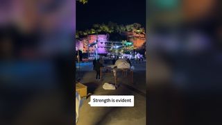 De culturele verlichtingsfabriek test zijn lampen