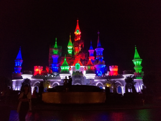 Hoge helderheid COB LED stage licht 200W RGBW 4 In1 Magic Par For Fantawild Cartoon Castle Project